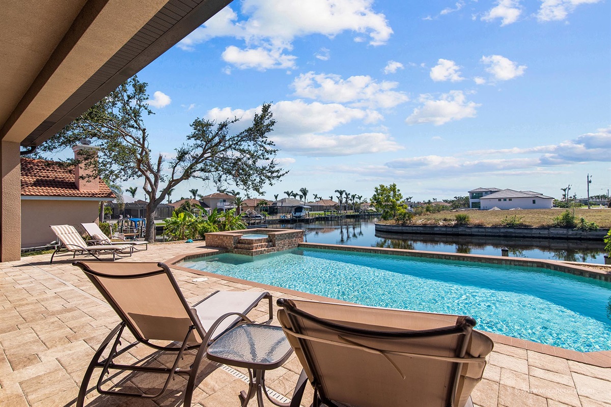 21c561cc65784a5cb820492aa883ddde-Large